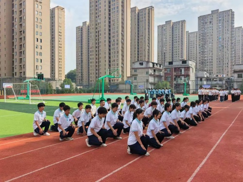 军训12_副本.jpg
